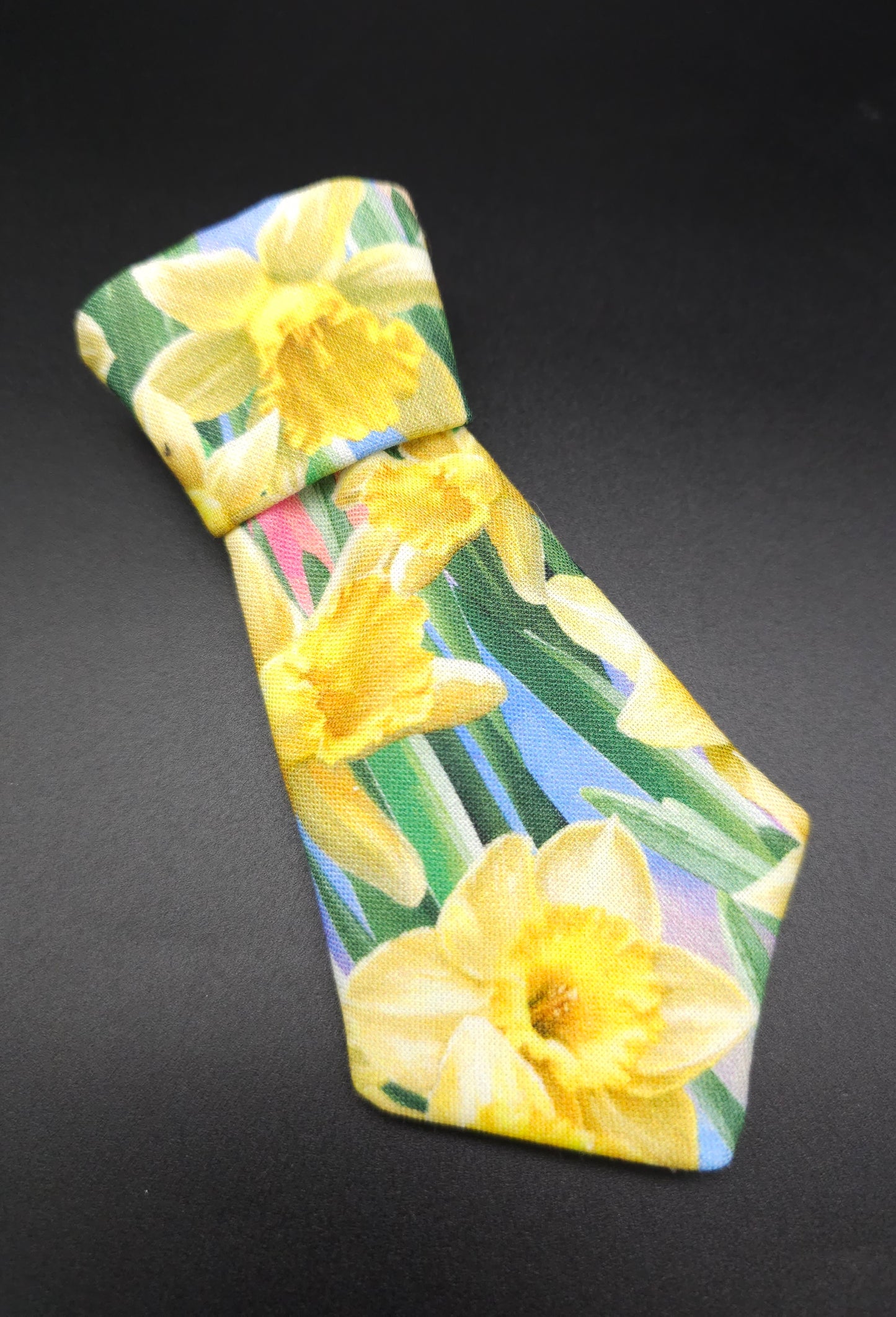 The Spring Insta Tie ®️